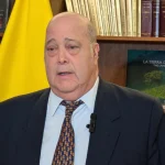 Washington y Bogotá cierran el telón de la tensión: el embajador regresa con la paz diplomática en la maleta