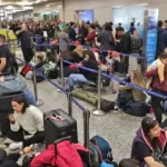 La pesadilla aérea que deja a cientos de argentinos varados en Europa y destapó una megaestafa millonaria