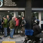Allanan oficinas en Argentina por presuntos sobornos que salpican a la hermana de Milei