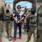 México: mientras Julio César Chávez Jr. entra a la cárcel, su padre exclama: «es inocente!»