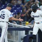Novato venezolano de los Marlins rompe un record al haber dado tres hits y todos han sido jonrones