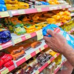 Consumo en caída libre y costos disparados: la dura advertencia de la mediana empresa a Milei
