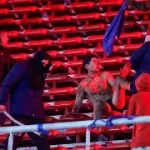 El futbol vivió una noche de terror: brutal batalla campal suma 19 hinchas heridos muy graves y 111 detenidos (videos)