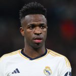 Terremoto en el Bernabéu: Vinicius, de ídolo a suplente de lujo, desata una crisis y coquetea con una millonaria salida a Arabia