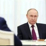 Putin expresó interés en reunirse con Zelensky fuera de Moscú