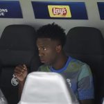 Terremoto en el Bernabéu: Vinicius, de ídolo a suplente de lujo, desata una crisis y coquetea con una millonaria salida a Arabia
