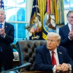 Trump pide cárcel para alcalde de Chicago y gobernador de Illinois por ‘no proteger a ICE’