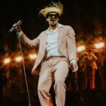 Petro se sube al escenario: defiende a Bad Bunny y reta a un concierto en Colombia