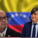 Las contradicciones en el caso Venezuela llegan hasta a los factores de opinión