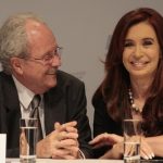 Argentina: financista que contrató Néstor Kirchner confiesa entregas de 300.000 dólares y debía convertir pesos en dólares