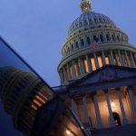 Senadores republicanos y demócratas alcanzan acuerdo para reabrir gobierno federal