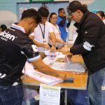 Elecciones en Honduras: Nasry Asfura lidera un conteo que encoge su ventaja