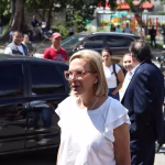 Venezuela: hija del opositor Edmundo González denuncia extorsión en embajadas para condicionar la libertad de su marido