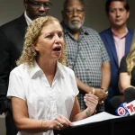 «Trump permite que el poder siga en manos del mismo círculo de hierro del antiguo régimen»