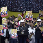 Colombia: Petro aumentó el salario un 23 por ciento; la justicia lo suspende y queda en el limbo el salario de los trabajadores