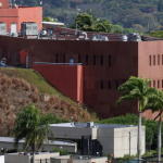 Embajada de Estados Unidos en Venezuela reanuda operaciones tras siete años cerrada