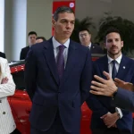 España: esposa del pdte. Sánchez acusada de 4 delitos