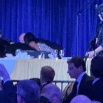 Líderes mundiales condenan el incidente en la cena de corresponsales de la Casa Blanca