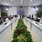 Venezuela: Con un hermético careo entre el gobierno y la oposición se busca redibujar el poder electoral y judicial