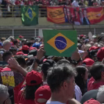 Brasil: Lula y Flavio Bolsonaro abren la campaña presidencial desde sus cunas políticas