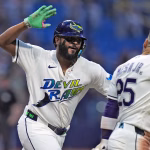 MLB: Tampa Bay con jonrón de Caminero y Milwaukee de la mano de los venezolanos son los primeros clasificados