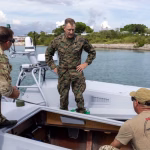 Jefe del Comando Sur supervisa en Cuba primer despliegue de sistemas de guerra autónoma