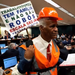 Brasil aprueba dos días de descanso semanal al trabajador, en la recta final electoral