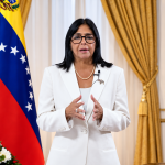 Con el miedo de ambiente, Delcy Rodríguez apuesta a rectificar, desmantelar dogmas e ir a elecciones