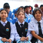 Perú planea vetar maquillaje, cabello teñido y uñas pintadas en escuelas públicas